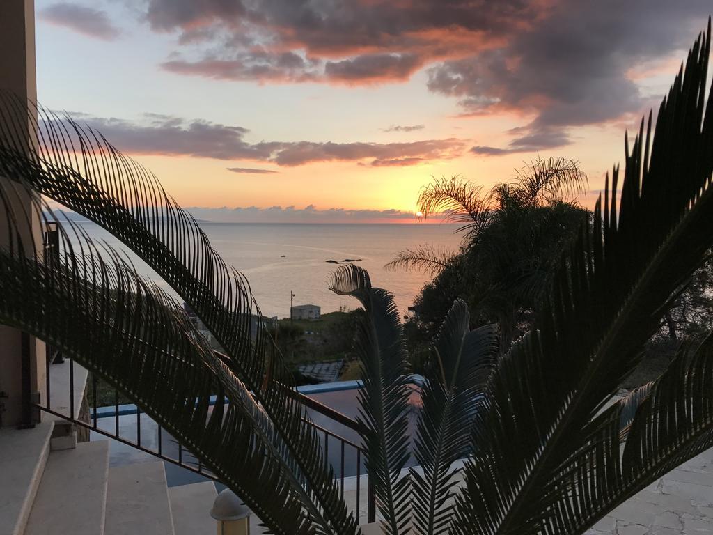 Sunset View Mermaid Villa Pomos Exteriör bild